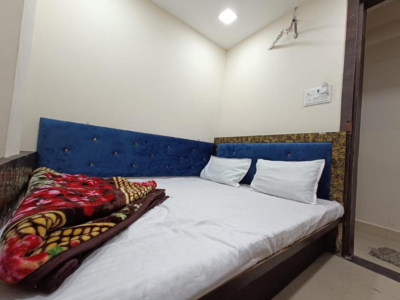 Blue Tower Hotell Ujjain Exteriör bild